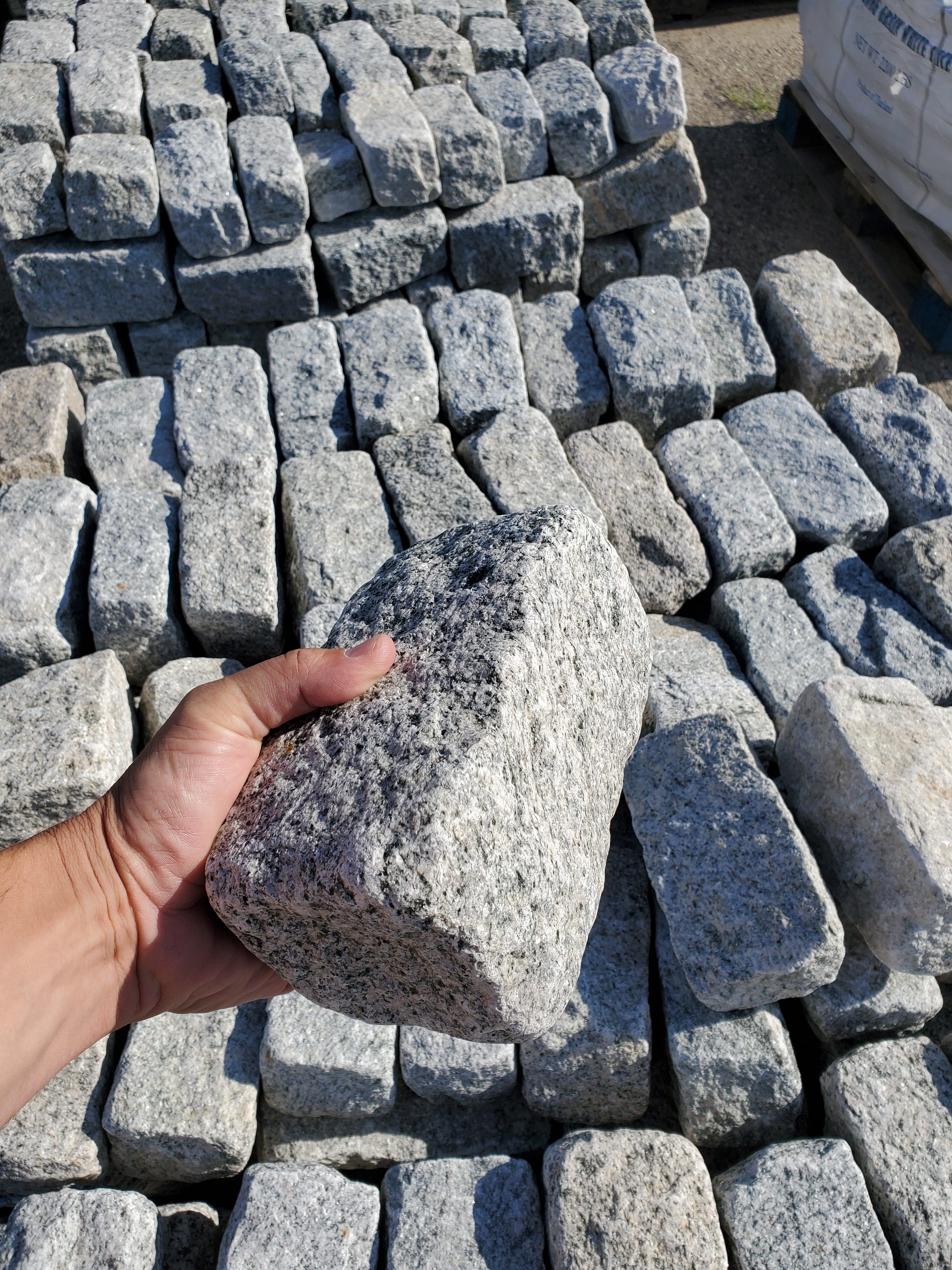 Belgium Blocks – Salt and Pepper Granite Belgium Blocks – Salt and Pepper Granite